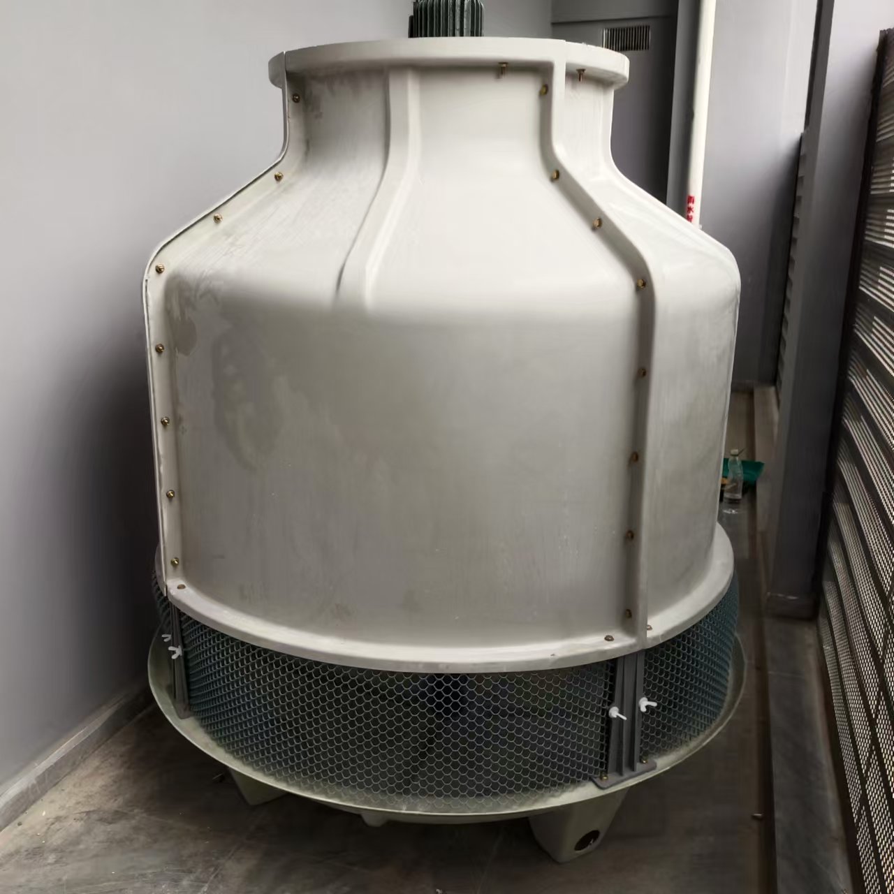 150T圆形冷却塔 凉水塔 黄色水塔 低噪音低耗能  菱研机电