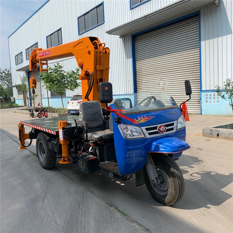 新型农用8吨三轮小型吊车 建筑吊机三轮随车吊 三轮车改装运输车