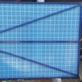 厂家定制蓝色米字建筑爬架网 高层施工外墙金属钢板网防护爬架网