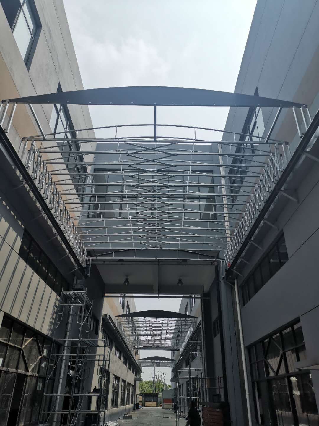 轨道电动推拉篷定制  悬挂式电动推拉蓬定制  苏州羿唐推拉棚设计安装