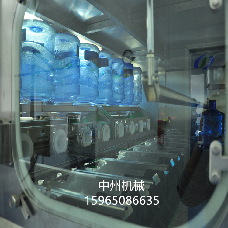 大桶灌装机桶装水灌装设备 大桶水灌装包装生产线 青州市大桶水生产设备 自动灌装机械设备