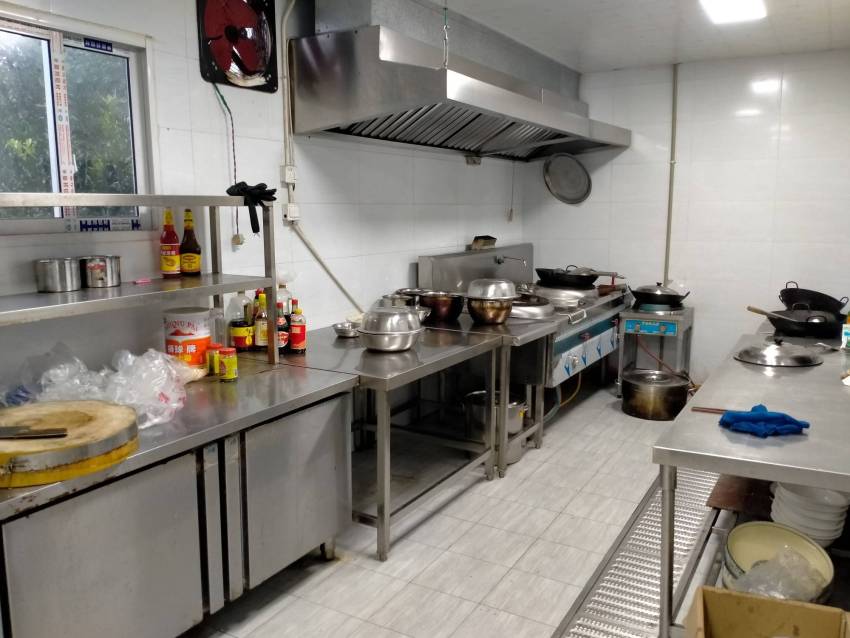 酒店饭店二手厨房货架厨具合肥大量回收