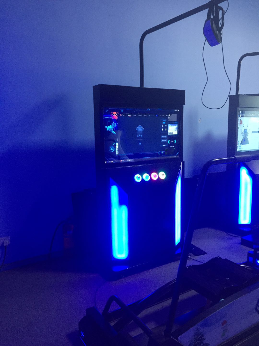 VR滑雪vr滑雪模拟设备大型体感vr平台乐阳厂家直销