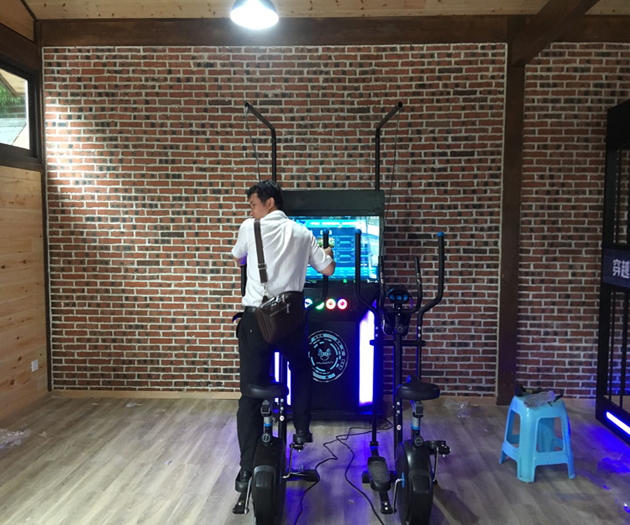 VR动感单车vr悬崖动感单车沉浸式挑战乐阳