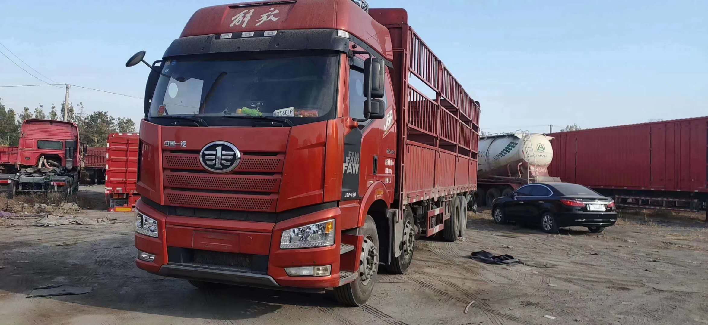 到家一台新款，一汽解放九米六高栏，420马力，19年车，车况原版