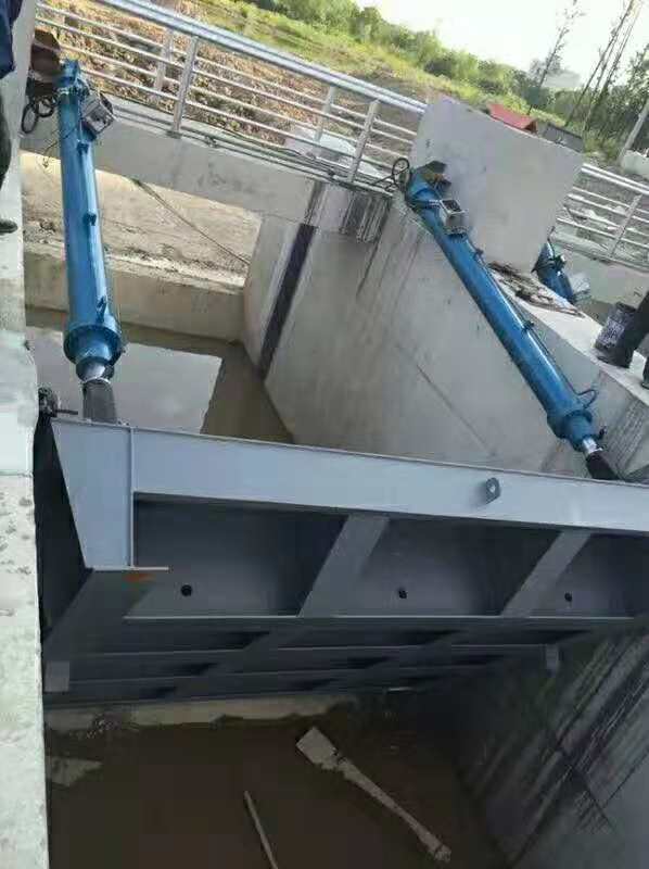 钢结构翻板闸门可定制 钢坝翻板闸门 瑞鑫水工