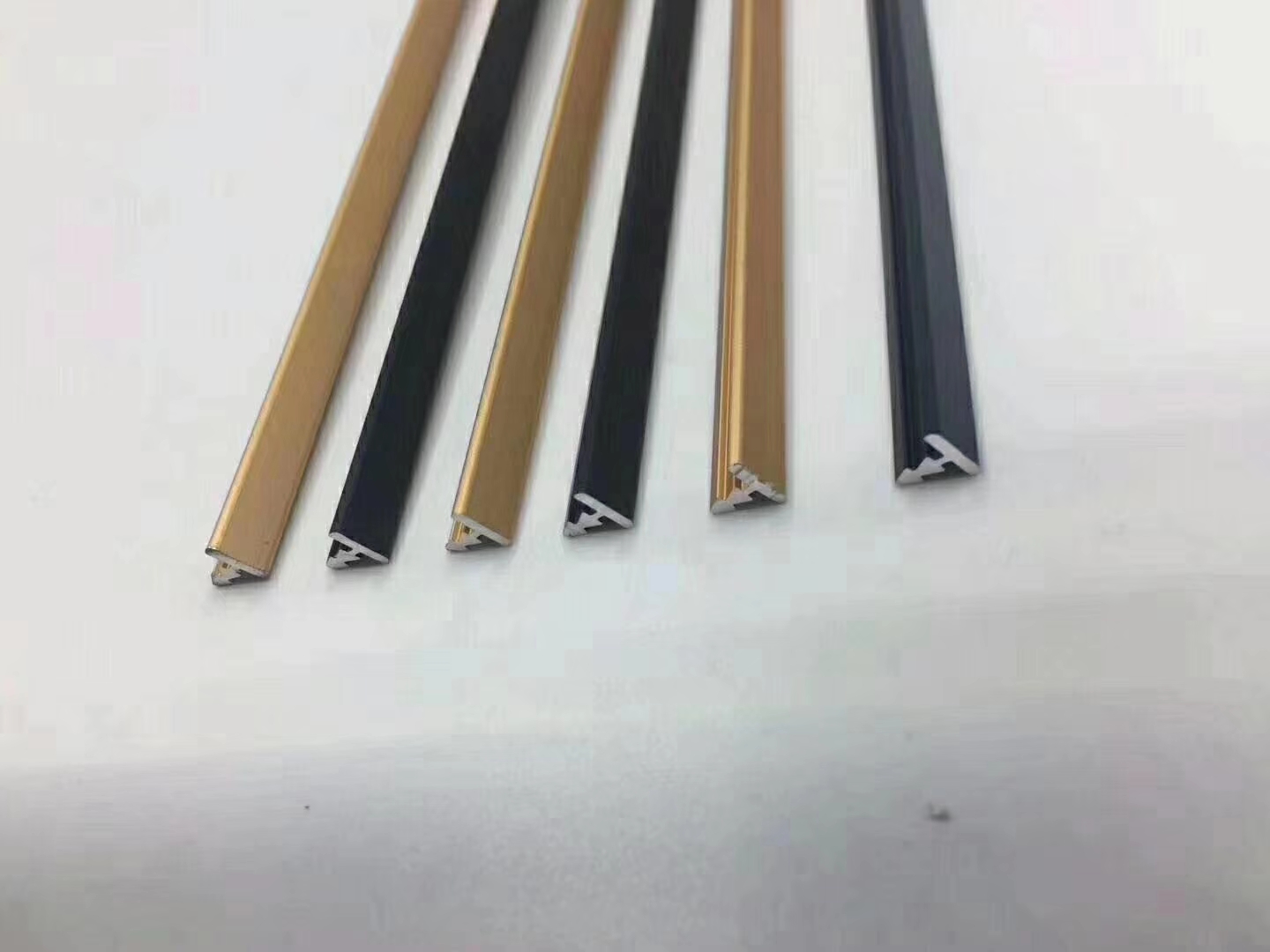 厂家铝型材料批发  装饰铝型材定制价格 工业铝型材直销