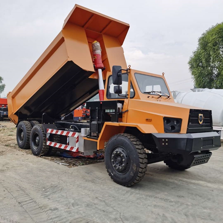 矿山专用后八轮自卸车 载重25吨矿<em>安</em>厂家直销矿区翻斗车