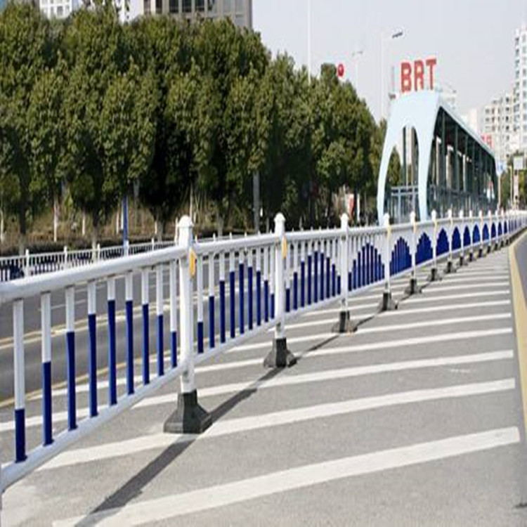 道路防护栏  道路防撞护栏  道路围栏出售