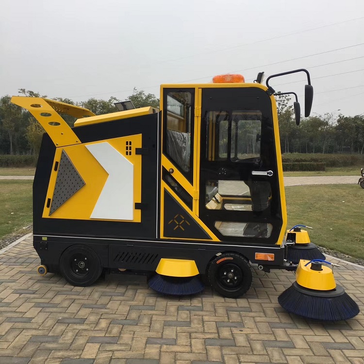 驾驶式电动扫地机 物业小区环卫清扫车 吸尘扫地车扫路车
