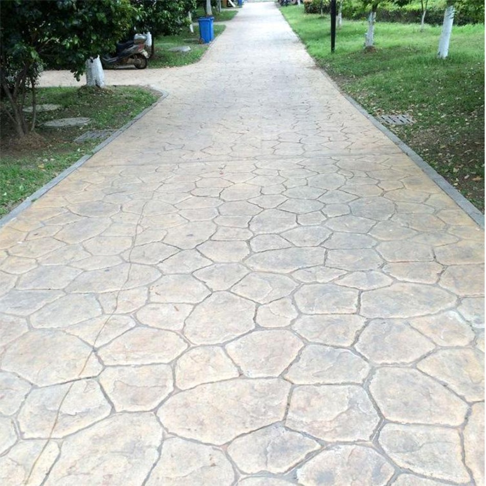 压花地坪价格多少钱 压花路面耐磨性强 压花混凝土增强剂多少钱 虹彩建材