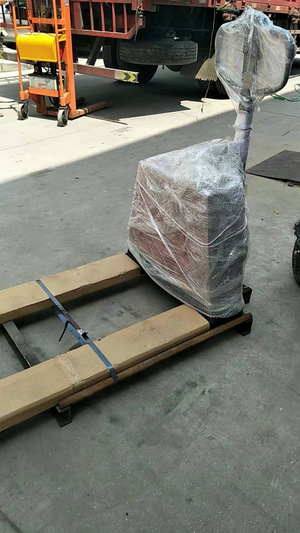 西安机械搬运车车间搬运车制造品牌商 杭铣机电重物搬运车