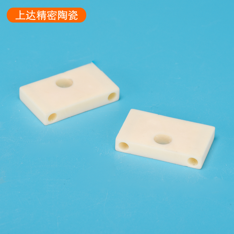 氧化铝陶瓷块异形结构件加工定制