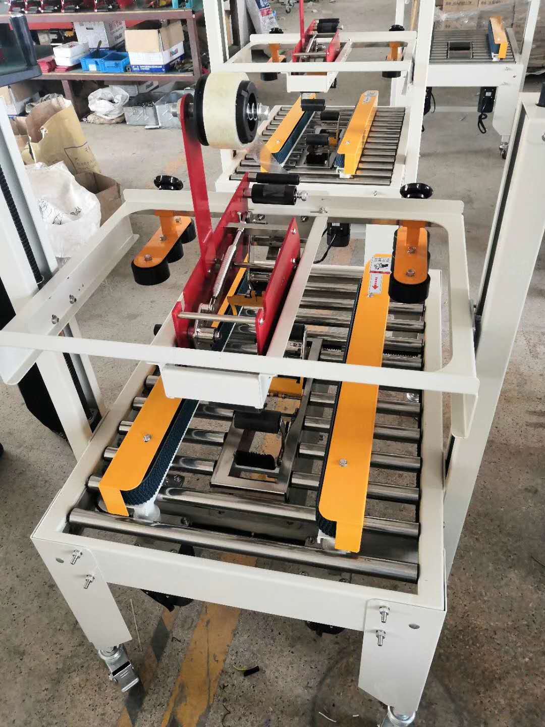 上下驱动封箱机 同时完成上下封箱动作