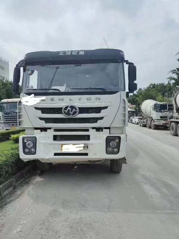 5台红岩杰狮后八轮水泥罐车   红岩杰狮法规车 轻量化大12方 售后保障 