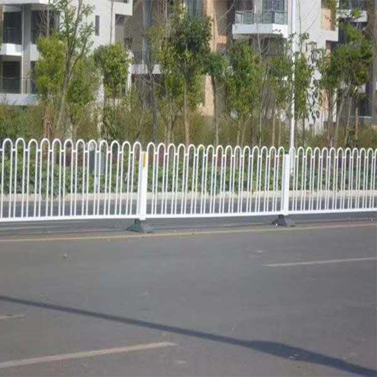 成都马路防护护栏-马路的护栏做-成都马路边围栏
