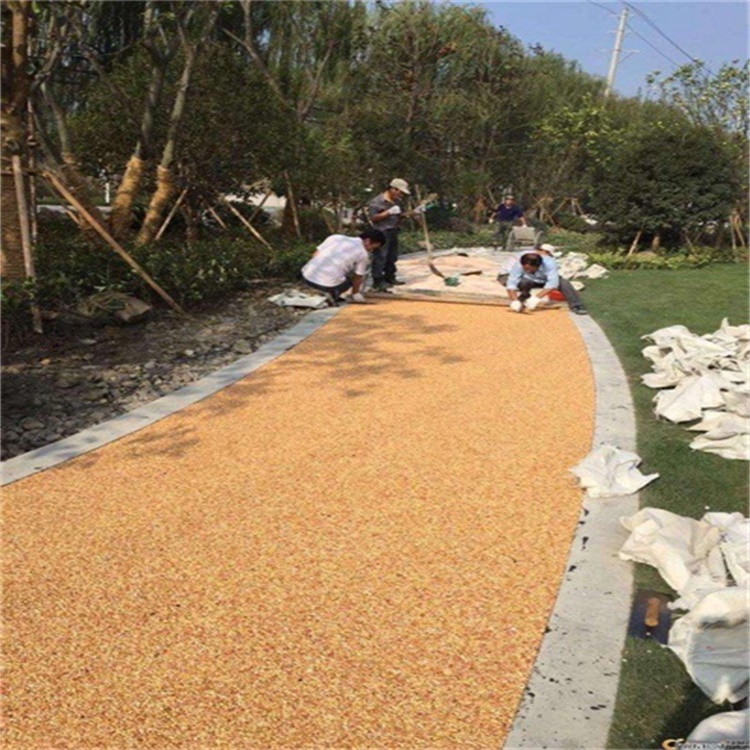 透水地坪厂家 透水混凝土增强剂 彩色透水路面 普林德建材