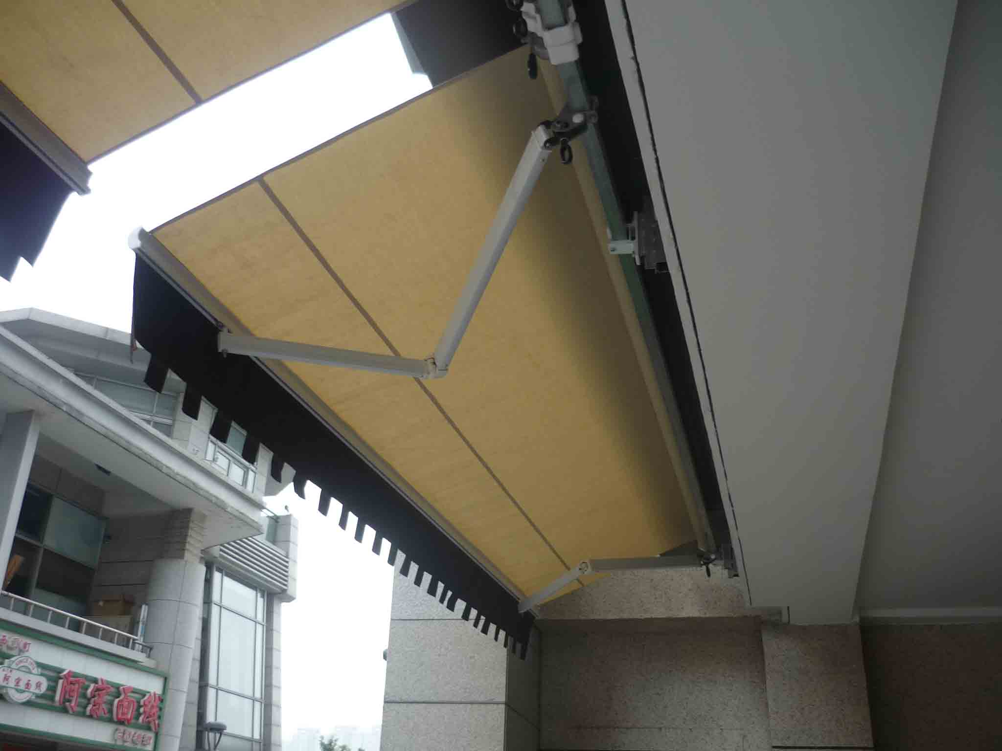 绿色经典款装饰雨棚  伸缩雨篷上门安装  户外临时遮阳雨篷   咖啡厅伸缩雨篷
