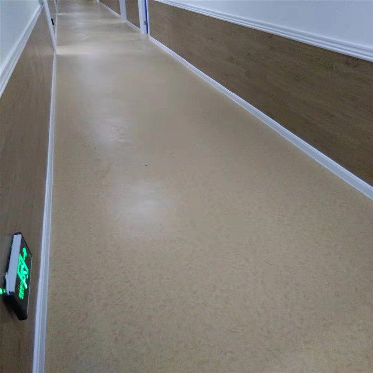 贵州安顺培训中心塑胶地板铺设施工