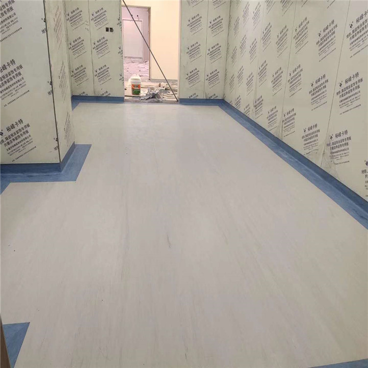重庆垫江县医院PVC地板施工
