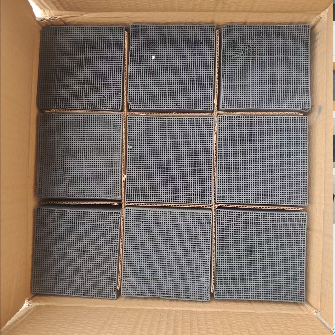 显达厂家现货批发 工业废气处理蜂窝活性炭 耐水型蜂窝活性炭价格