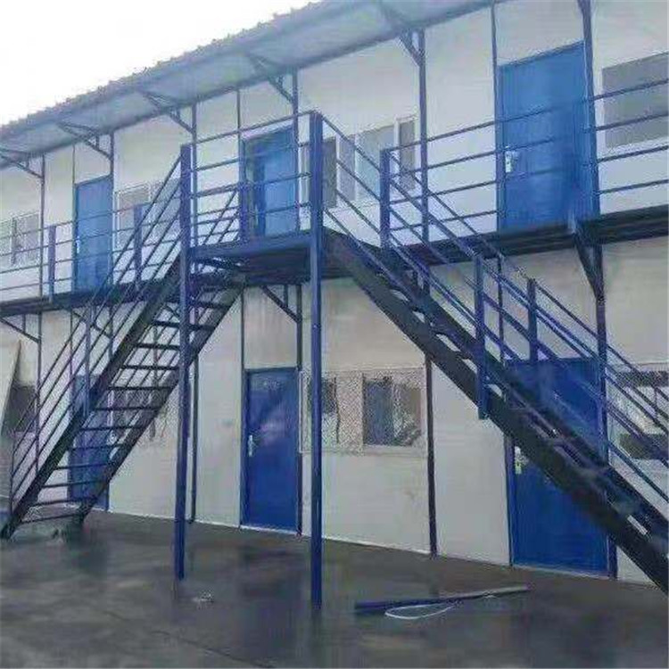 北京彩钢板房 活动板房  设施齐全 可住人