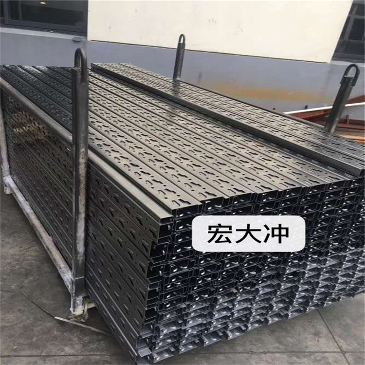 新疆克拉玛依爬架数控冲孔切断机 角钢数控冲切机器厂家报价宏大机械