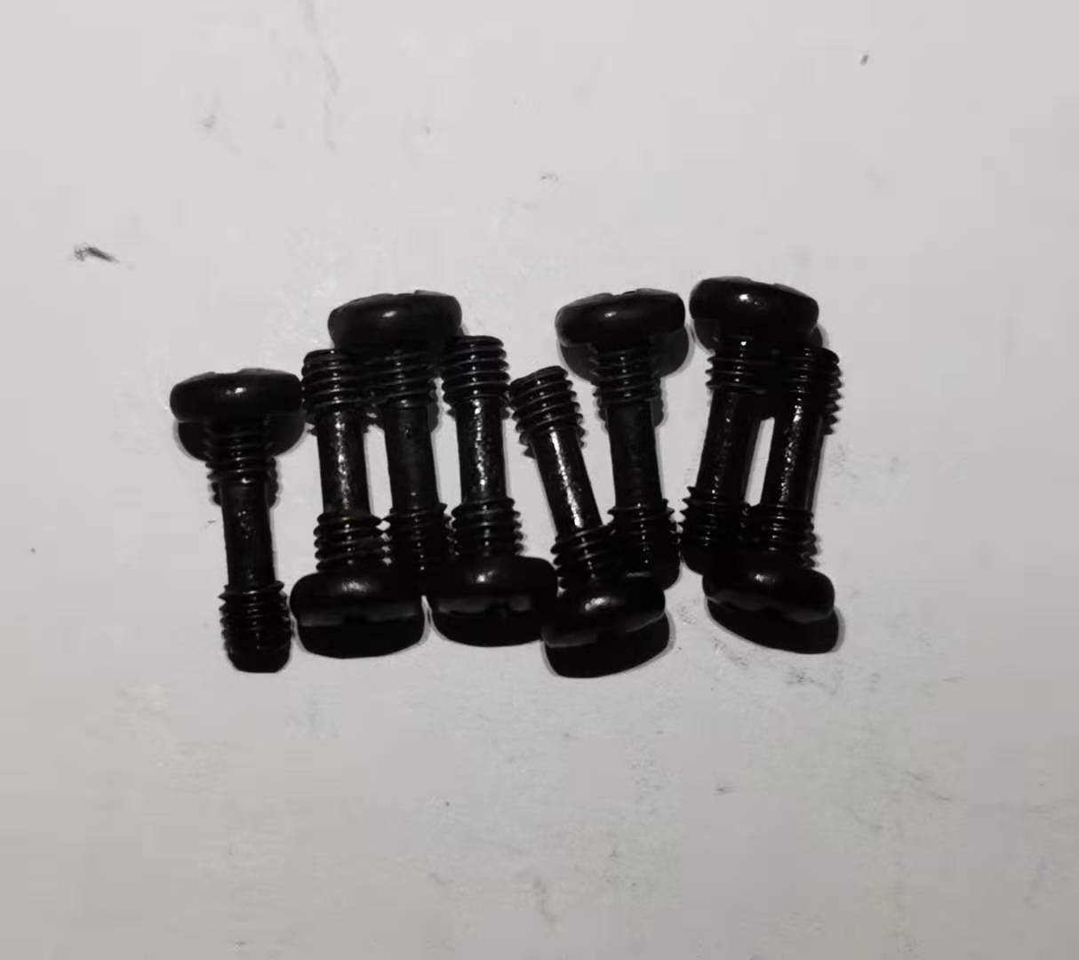 带槽螺丝 用于孔内有镶嵌物或要滑动连接