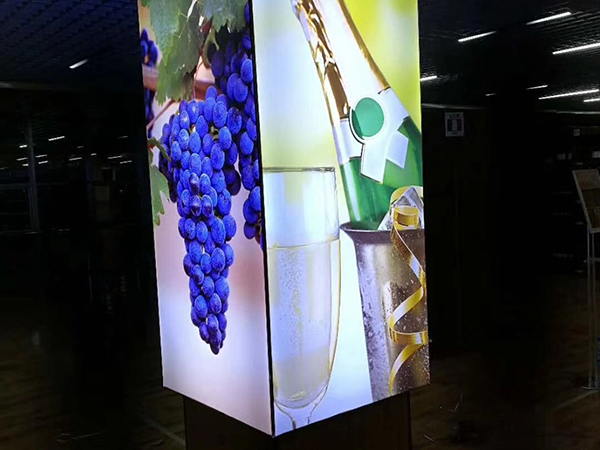 云南昆明LED包柱灯箱 高端定制 厂家直销
