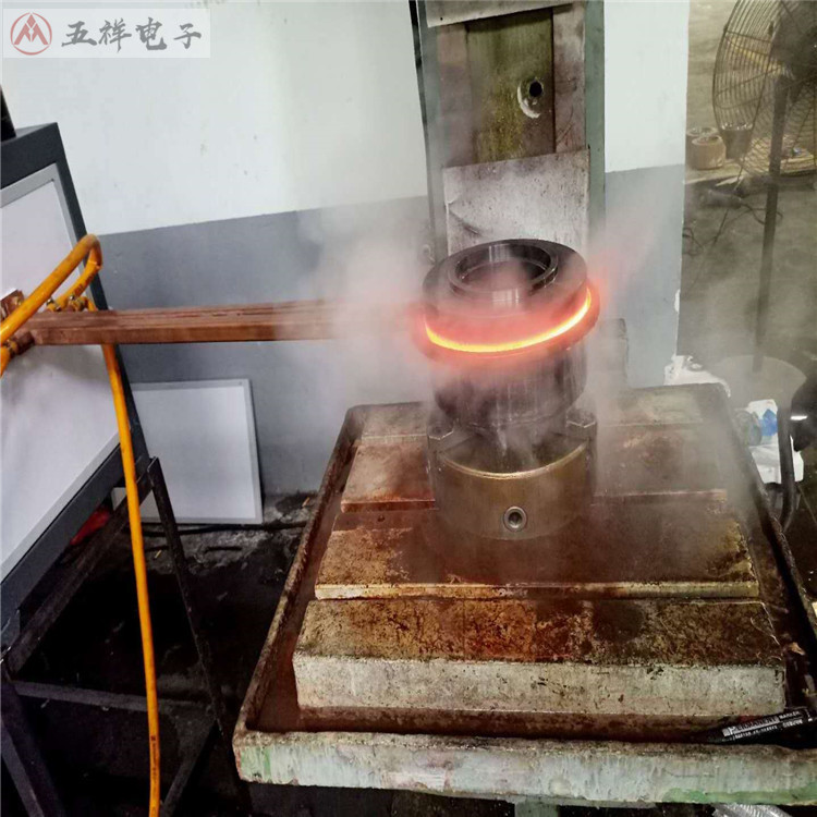 电机轴表面感应淬火设备 超音频电机轴感应淬火机  高频电机轴淬火设备