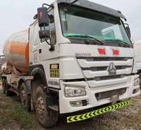 2台豪沃水泥罐车 20大方 国五