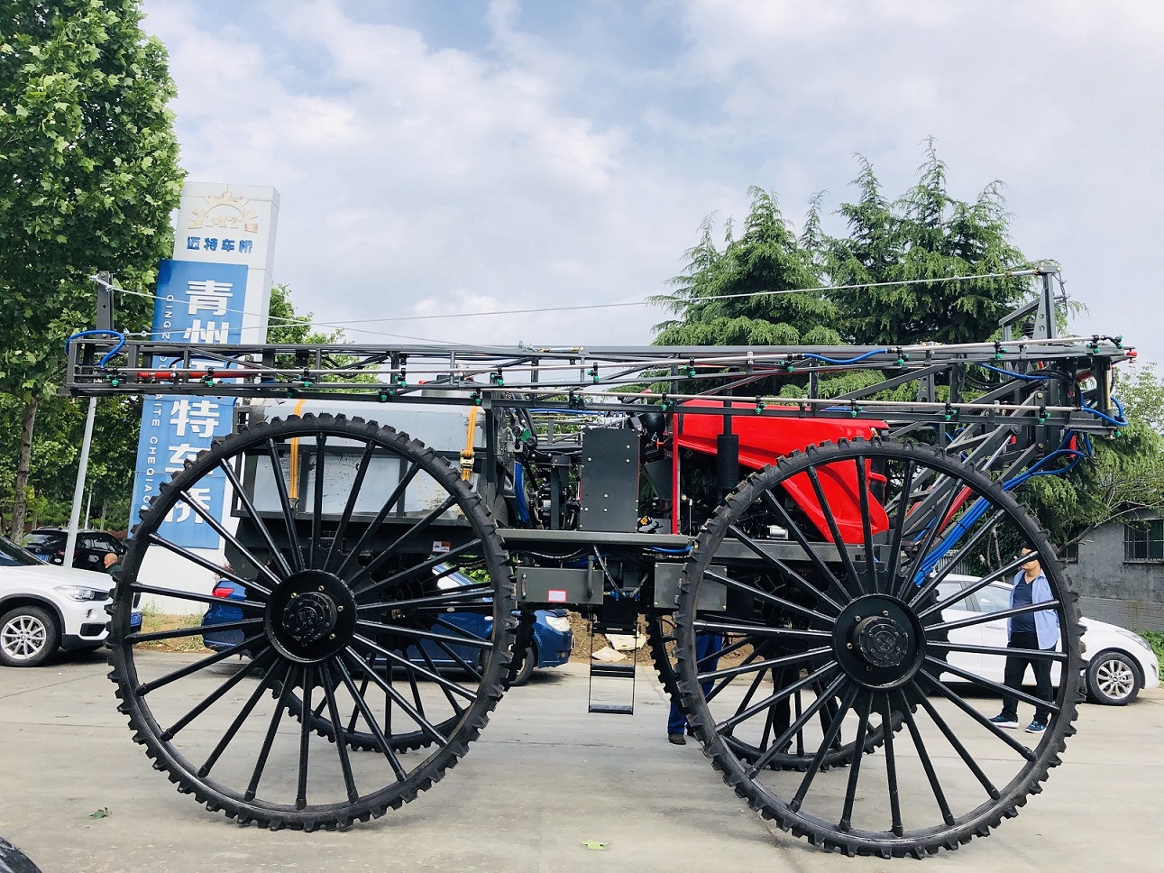 山东迈特打药机 配件   充气轮胎   实心轮胎 投模具自制