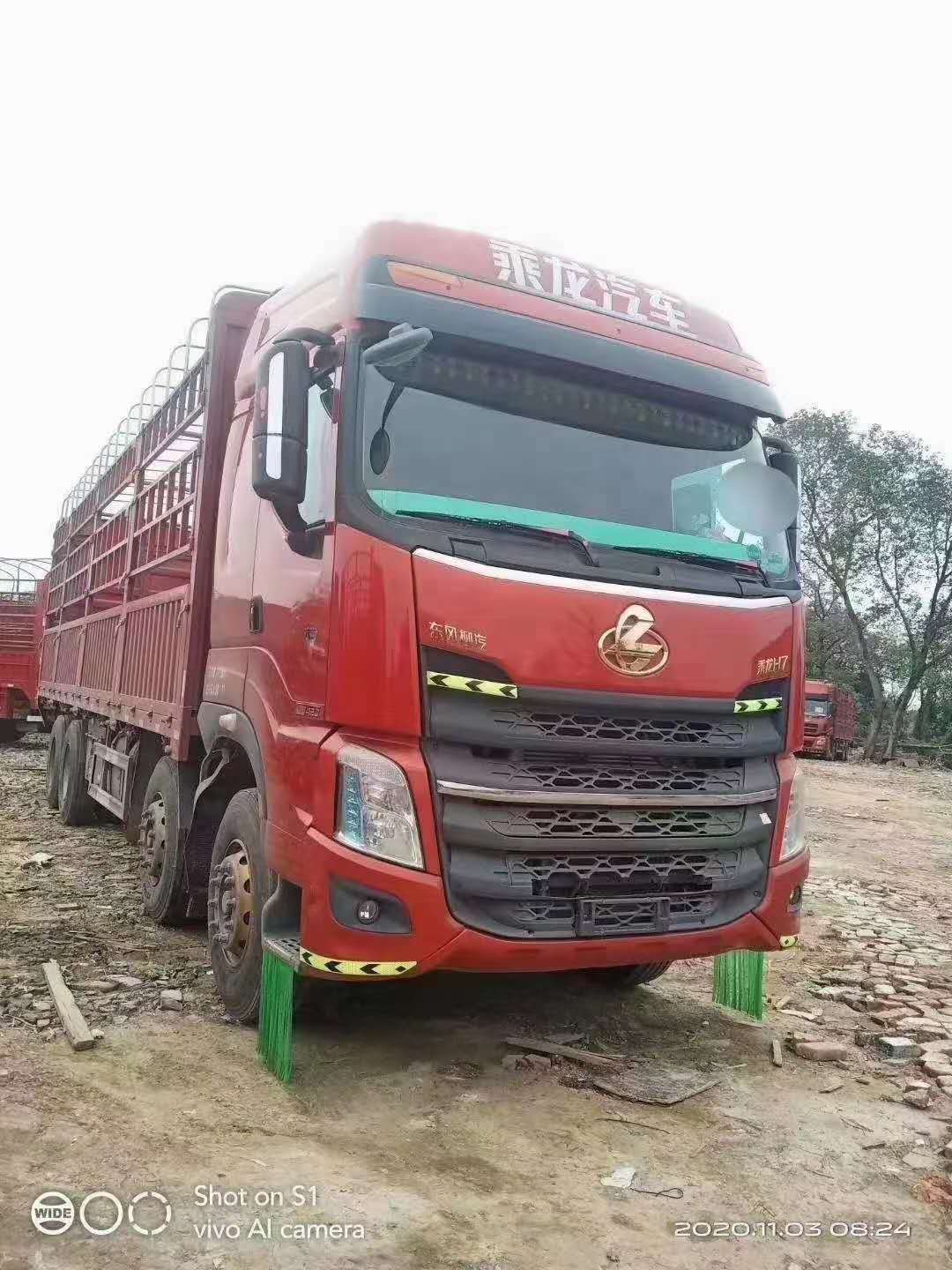 东风柳汽乘龙H7 9米6高栏载货车 带全年强制险 车况好