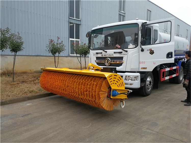厂家除雪车 扫雪滚刷价格