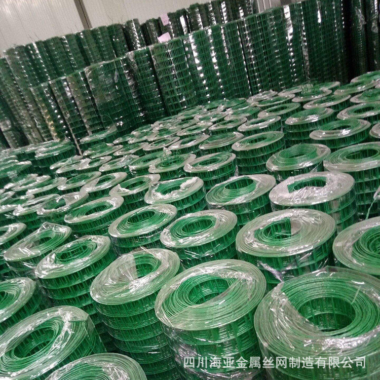 浸塑荷兰网厂家直销 适合<em>农业</em> 围山养殖现货销售 大量促销中