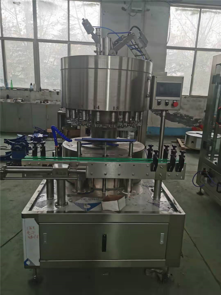 支持定制 白酒灌装机 中瑞辰工包装机械常年生产出售灌装机-全自动灌装机