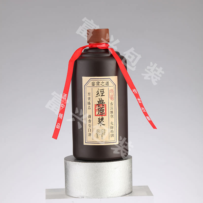 仿瓷白酒瓶现货 婚庆酒瓶生产厂家  郓城富兴酒类包装