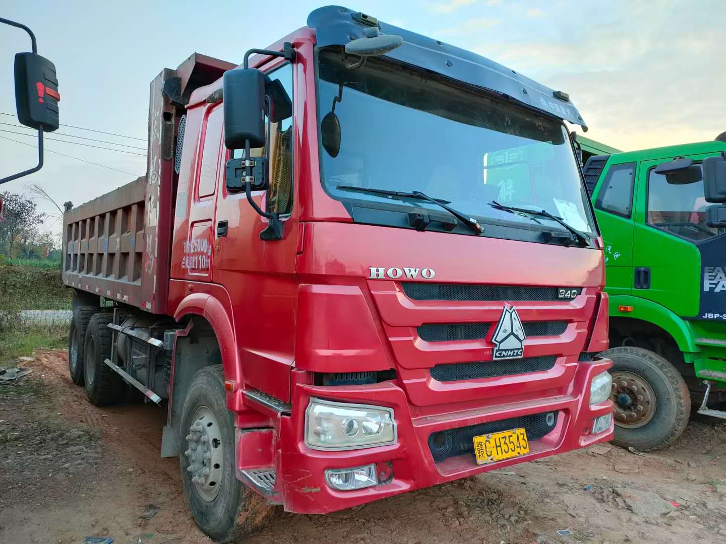 豪沃后八轮自卸车 完好车况  售后保障