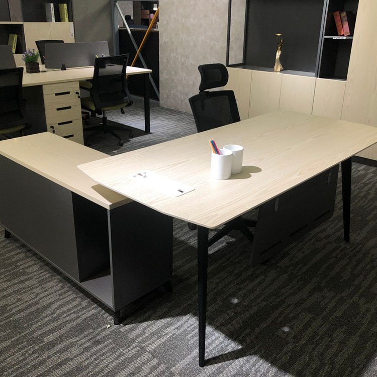 板式办公桌生产价格 辽宁办公室家具 云海诚