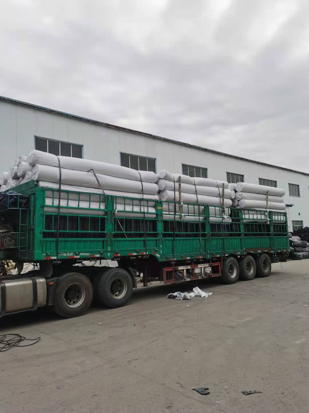 山东隆鑫土工 批发价150g土工布 园林养护土工布 土工布哪家好
