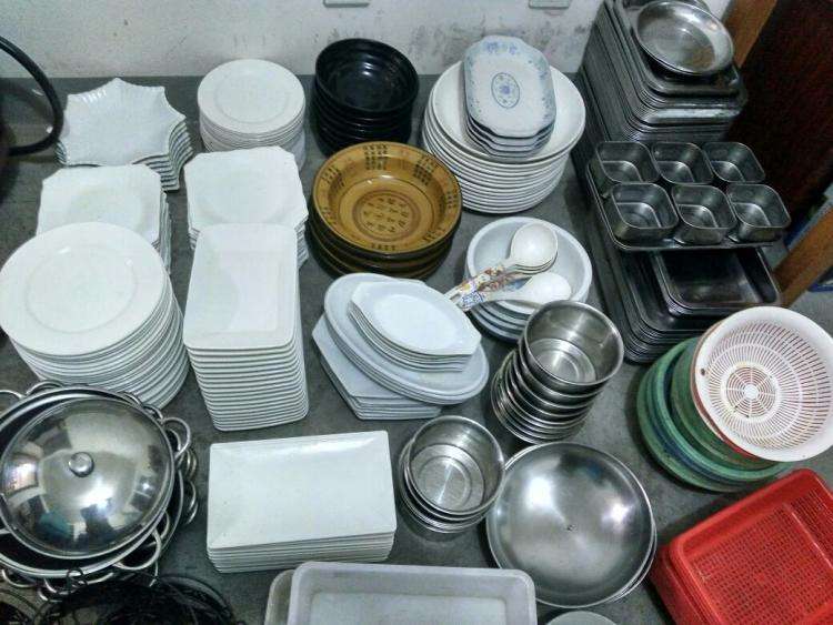 厨具餐具回收合肥锅碗瓢盆回收