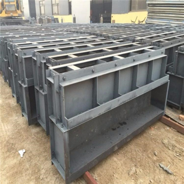 高速公路遮板模具 预制遮板钢模具 致宏 桥梁栏杆遮板模具 现货