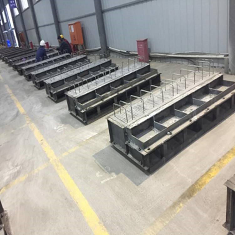 高速公路遮板模具 预制铁路遮板模具 致宏 现货