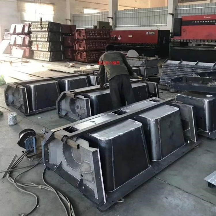 平铺式护坡模具 平铺式景观护坡模具 水泥平铺式护坡模具 致宏 供应商