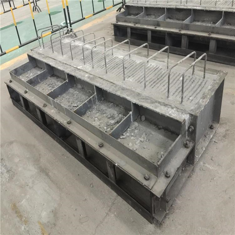 新款 高铁遮板模具 高速遮板钢模具 桥梁遮板模具 致宏 现货