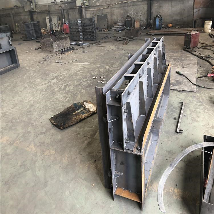 高铁遮板模具 声屏障遮板模具 桥梁遮板模具 F2遮板模具 致宏定制