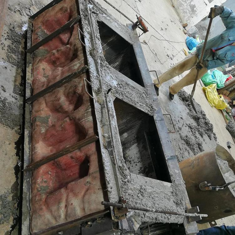 阶梯式箱型砌块模具 箱型砌块挡土墙模具 阶梯式生态护坡模具 致宏 厂家供应