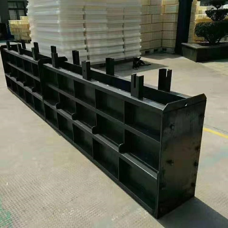 铁路遮板钢模具 栏杆遮板模具 混凝土遮板模具 致宏 现货