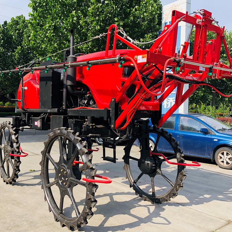 型号700A1 50马力  700L药箱  12米喷幅  1.5米轮距
