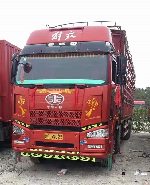 17年12月份上户一汽解放J6P 载货车 前四后八 9米6苍栏 首付6万国五排放包提档